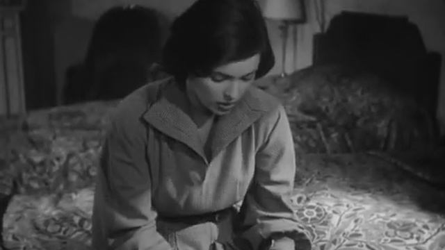 Paris Is Always Paris (Parigi E Sempre Parigi) - 1951 - Marcello Mastroianni & Yves Montand