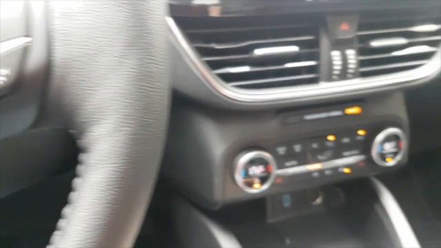 Asistente estacionamiento Ford Kuga смотреть онлайн