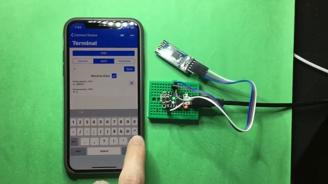 Adafruit Trinket M0 with Bluetooth LED Control смотреть онлайн