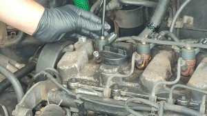 Hyundai / Kia D4EA 113hp 2003 injector removal