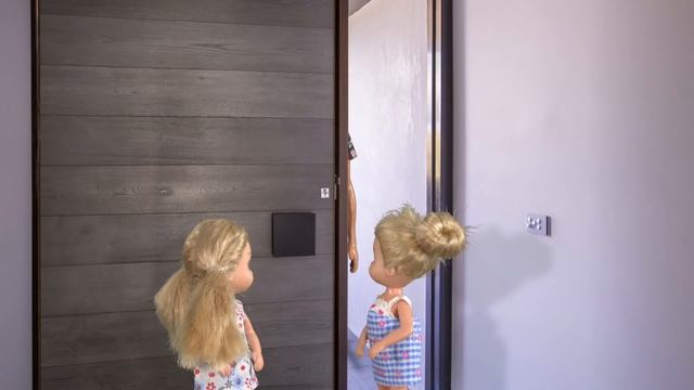 Barbie - The Surprise Family Photo | Ep.166 смотреть онлайн