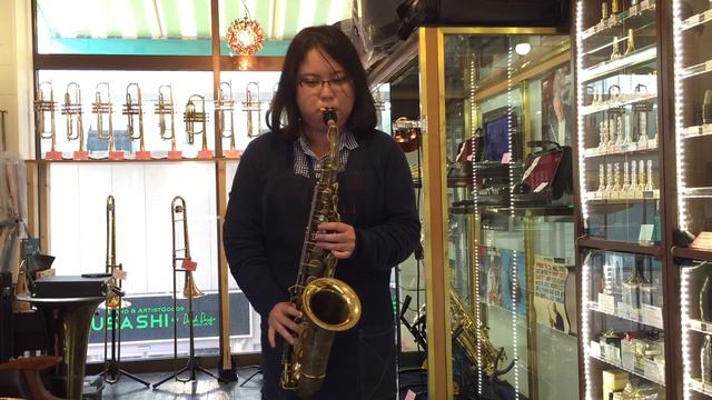 Buescher TopHat&Cane Alto Saxophone смотреть онлайн