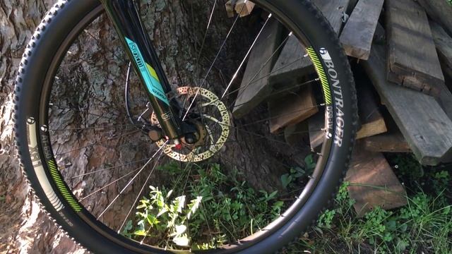 2016 Trek Marlin 7 "Miami Green" Overview смотреть онлайн