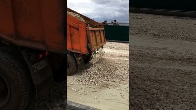 Засыпка щебня смотреть онлайн