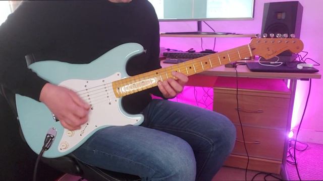 Fender Japanese Stratocaster DEMO смотреть онлайн