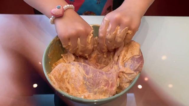Готовим Курочку/Супер вкусная курочка в духовке смотреть онлайн