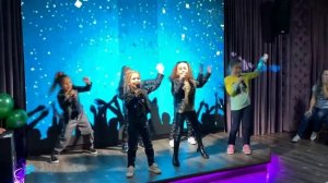 Песня Районы кварталы