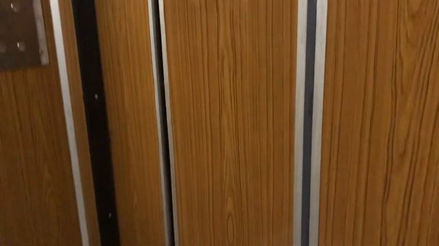 Электрический лифт КМЗ. Г/П 500 кг, скорость 1 м/с (в раб. с 1990 года) смотреть онлайн