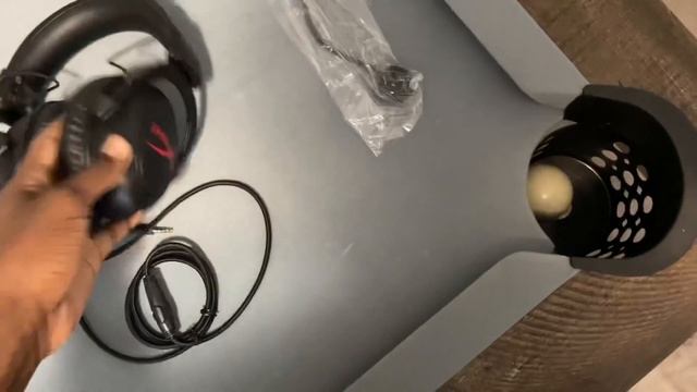 Unboxing HyperX Streamer Starter pack Headset(Solocast) смотреть онлайн