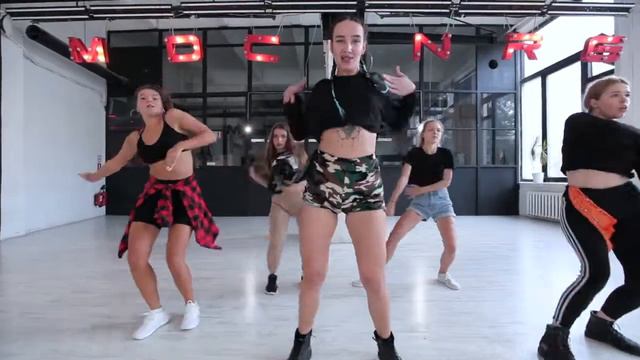 FEMALE DANCEHALL // АЛЕНА ТЕСЕЛКИНА & JULI PRIMA смотреть онлайн