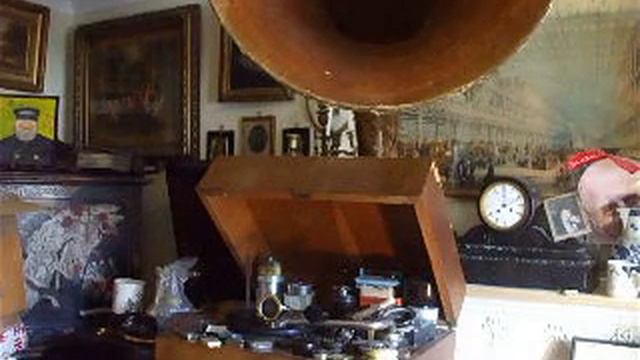 "Sarah" Music Hall song Sung by Billy Whitlock Polyphon 8860 смотреть онлайн
