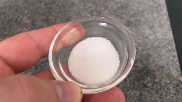 That's why EVERYONE should put Salt in their Fridge 💥 (GENIUS Trick) 🤯 смотреть онлайн