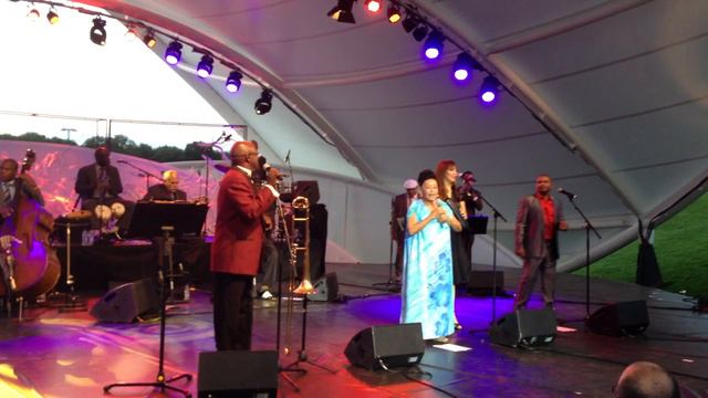 Orquesta Buena Vista Social Club ft.Omara Portuondo-Floriade 30-06-2012 смотреть онлайн