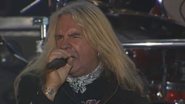 SAXON - Battalions Of Steel - Heavy Metal Thunder (Live - Eagles Over Wacken)