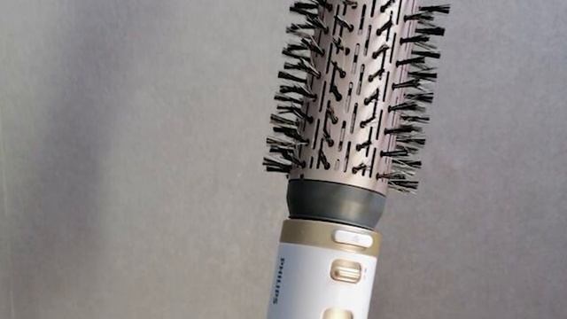 Фен-щётка Philips HP8664 смотреть онлайн