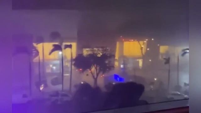 A terrible category 5 hurricane Otis is hitting the USA! Consequences in Acapulco смотреть онлайн