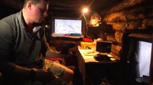 НОЧЬ В СТАРОЙ ИЗБУШКЕ.  БЫТ.РЫБАЛКА НА ХАРИУСА. ОДИН В ТАЙГЕ.