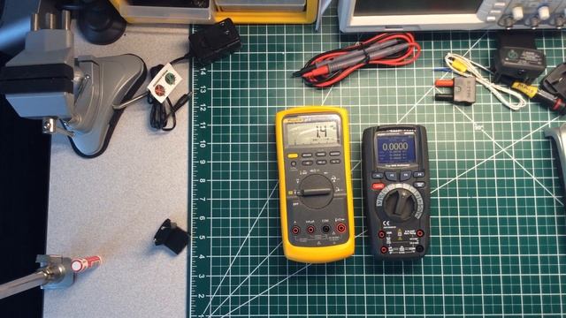 ( Pt. 2 ) The ( NEW ) ?? AMAZON Heavy Duty #90DM890 Graphical True RMS Digital Multimeter смотреть онлайн