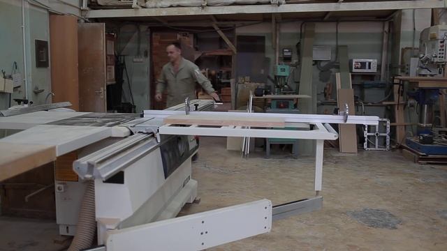 Работа на форматно-раскроечном станке смотреть онлайн