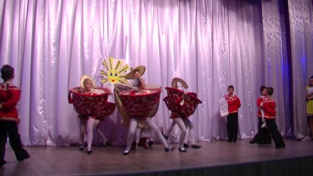 коллектив Малахитовая шкатулка танец Самовар в честь дня толерантности СШ №111 г. Минск смотреть онлайн