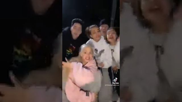 Совместные видео ХайпХауса с Валей и Юлей