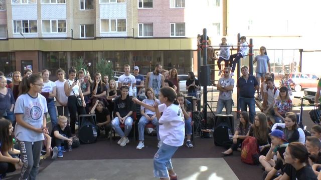 BACK TO SCHOOL battle. Дарья Шаталова (Chaplin) смотреть онлайн