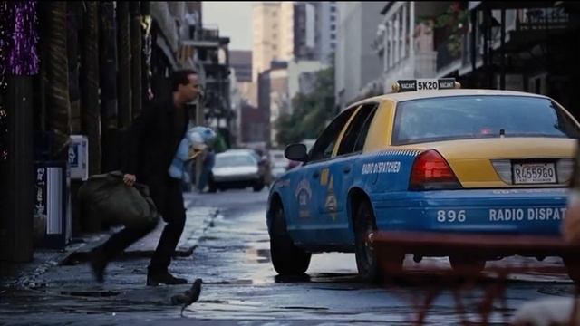 Stolen ( 2012 ) 2003 Ford Crown Victoria Taxi Scene смотреть онлайн
