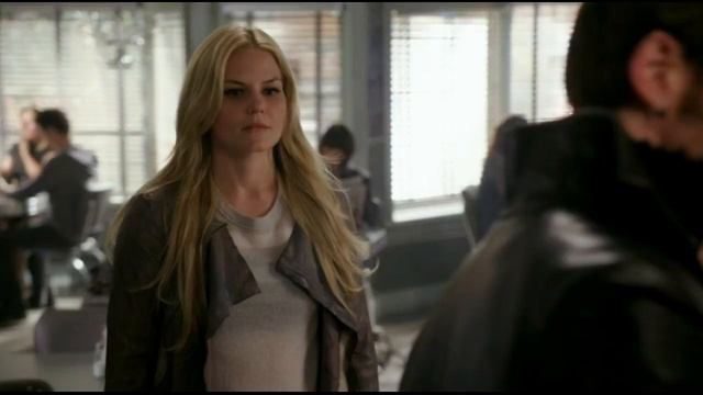 Эмма приглашает Киллиана на свидание 4x04 смотреть онлайн