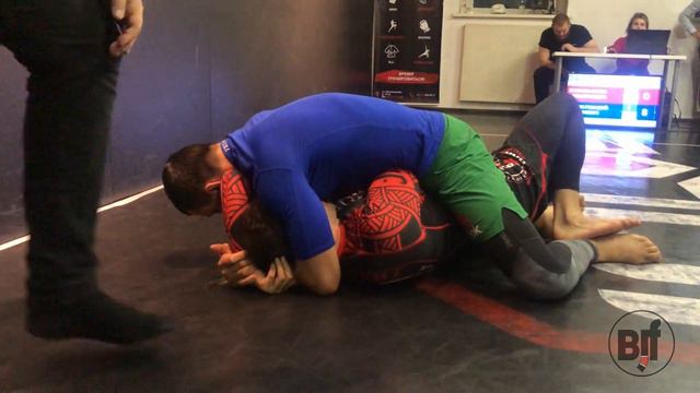 Пронин Артур vs Колев Геннадий evolve опытные 85 1/4 смотреть онлайн