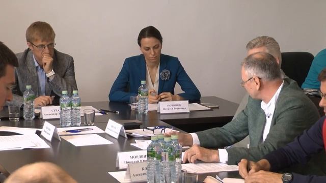 Круглый стол «Проблемы социализации обучающихся в современном спорте». смотреть онлайн