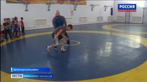 Именитый ингушский спортсмен Калой Картоев провел мастер-класс для юных борцов  аула Кызыл Октябрь
