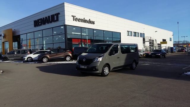 Renault Trafic Passenger смотреть онлайн