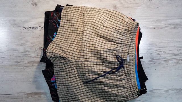 01000 Мужские шорты Италия (Плавательные) 2 пак 7,60 10,80€ 44 смотреть онлайн