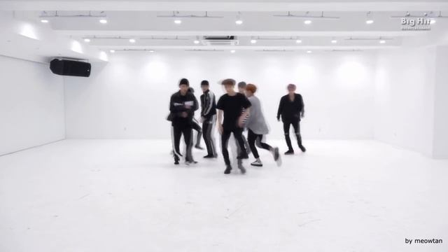 То, чего вы не замечали в blood sweat & tears dance practice смотреть онлайн