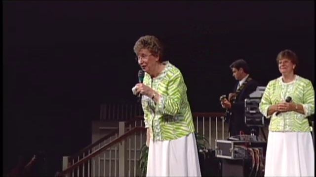 The McKameys -- Between Twelve and Thirty Three смотреть онлайн