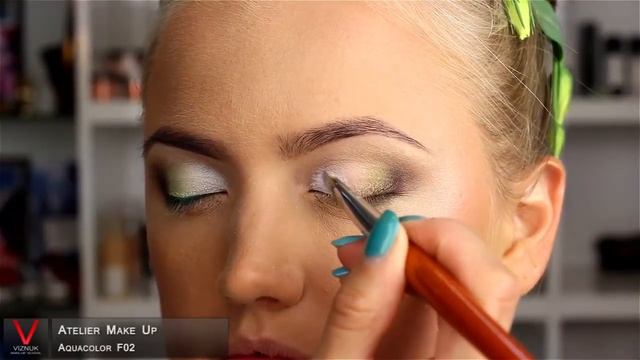 Soft Green Eye Make Up Tutorial \ Зеленый макияж глаз смотреть онлайн