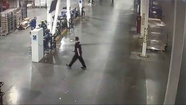 Оставь меня,работа я в печали..... смотреть онлайн