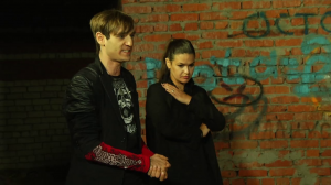 Экстрасенсы. Битва сильнейших: Виктория Райдос и Александр Шепс - Заброшенное здание сатанистов