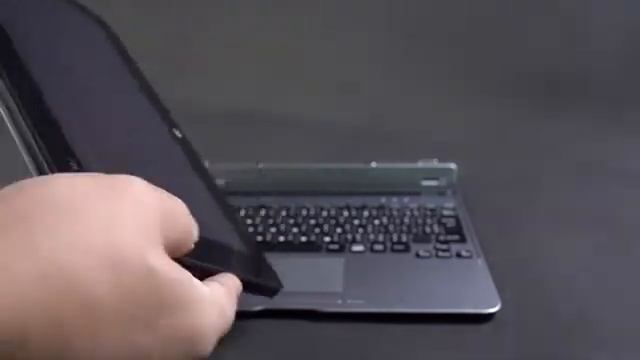 แท็บเล็ต PC 2in1 Fujitsu Q555 RAM 4GB SSD 64GB แถม ปากกา+คีบอร์ด ราคา 3990บาท смотреть онлайн