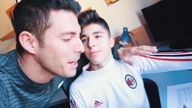 RETO DE FLEXIONES vs MI HERMANO PEQUEÑO - BRING SALLY UP смотреть онлайн