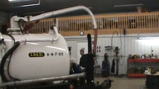 Equipo de Succion de 1000 galones Bomba Jurop nueva. Pluma de 4" Descarga Hidraulica. Como nuevo. смотреть онлайн