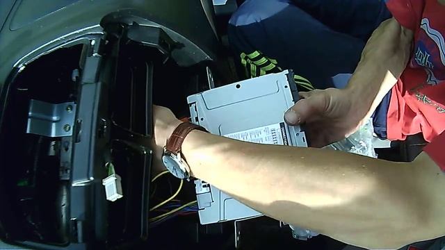 установка магнитолы в FAW V5 ( 3) смотреть онлайн