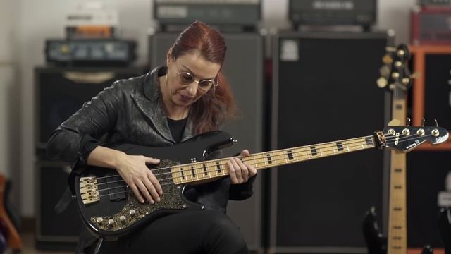 IDA NIELSEN - working with Prince & the right bass смотреть онлайн