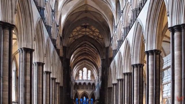 Солсберийский собор (англ. Salisbury Cathedral) смотреть онлайн