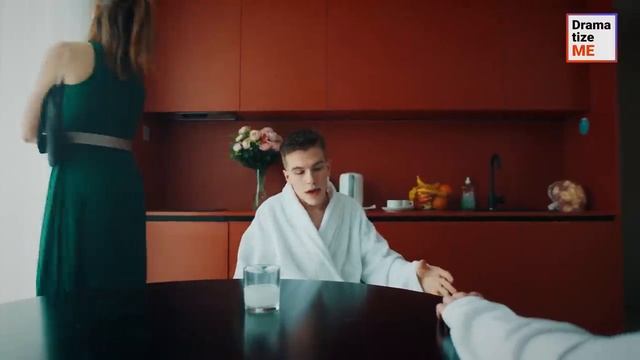 HANGOVER GIRL ENDS UP IN FRIEND’S BED | @DramatizeMe смотреть онлайн