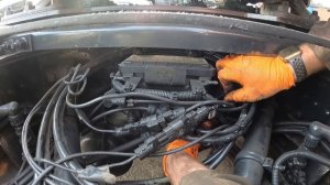Changing brake calliper, abs sensor and tyre on Volvo FH