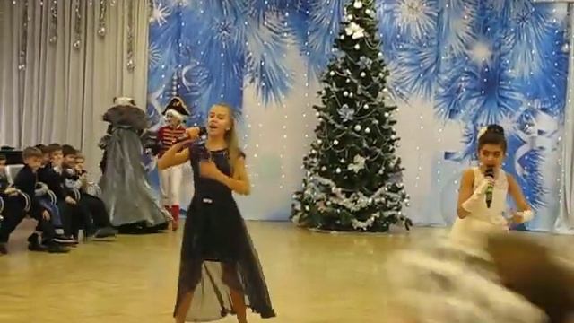 Новогодняя (Дед Мороз) смотреть онлайн