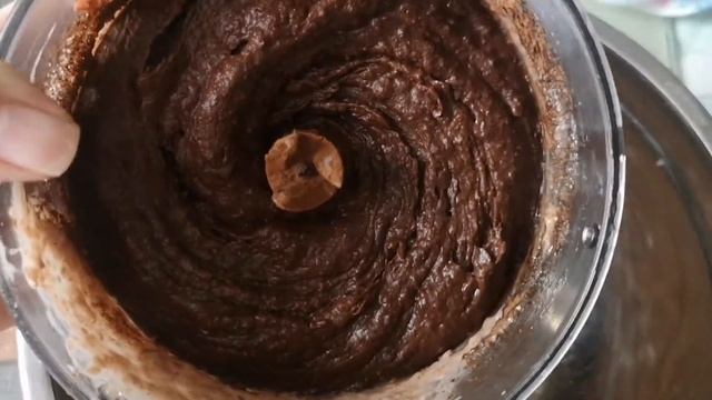 Шоколадный десерт из консервированной фасоли смотреть онлайн