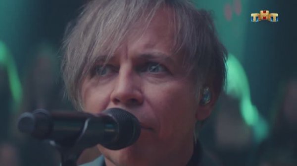 Шоу LAB - "Дельфины" в исполнении Ильи Лагутенко