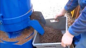 ПРОДАЕМ ГРАНУЛЯТОР ДЛЯ КОМБИКОРМА И ОПИЛОК. ГЕРМАНИЯ.